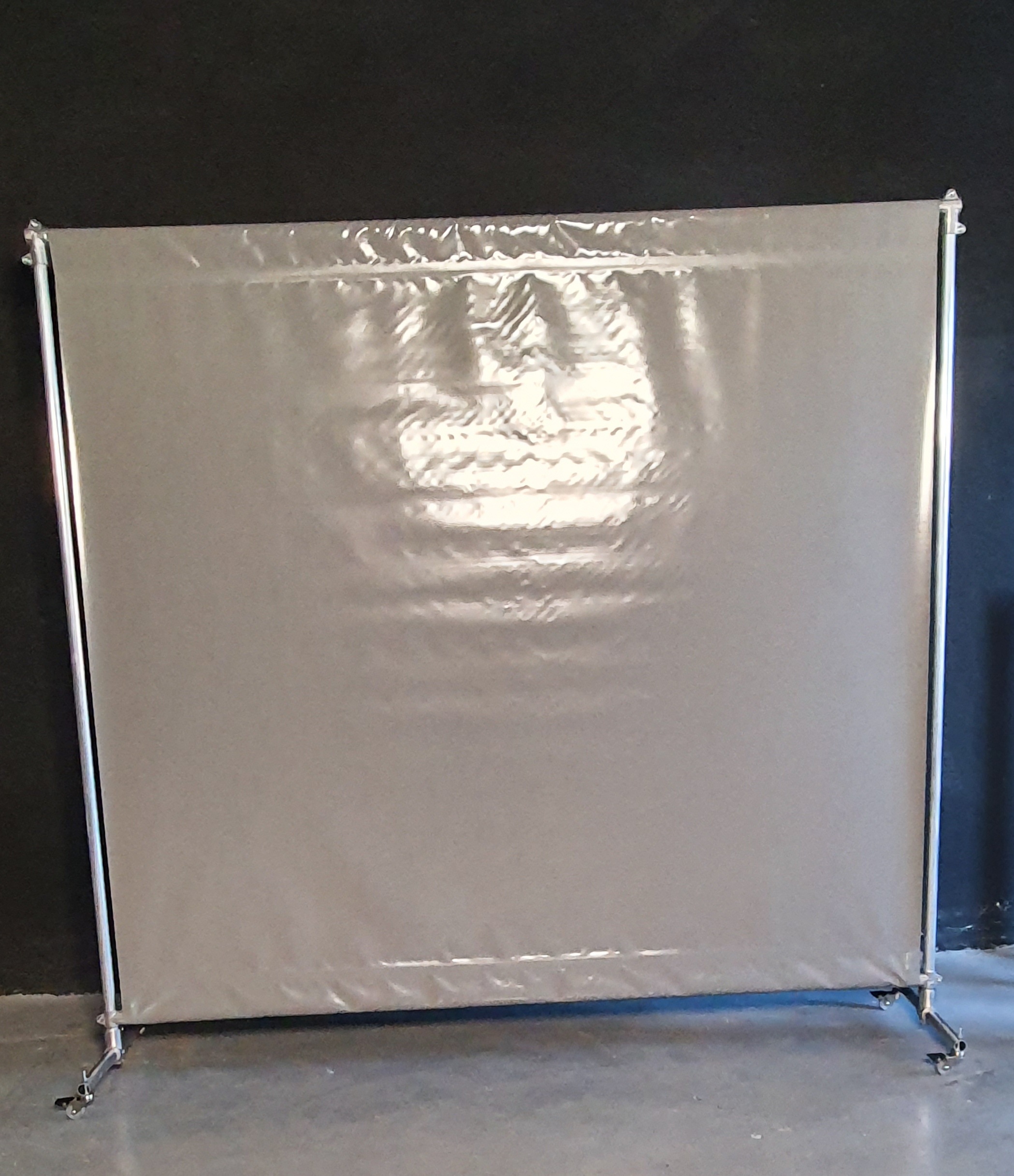 SOPORTE DESMONTABLE+LONA PVC GRIS