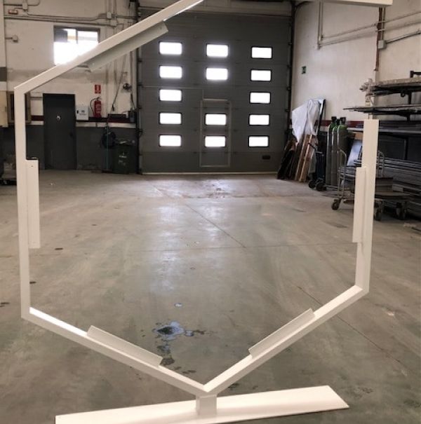Estructura hierro blanco especial